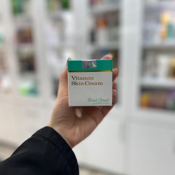 کرم  شب ویتامینه یاردلی باند استریت