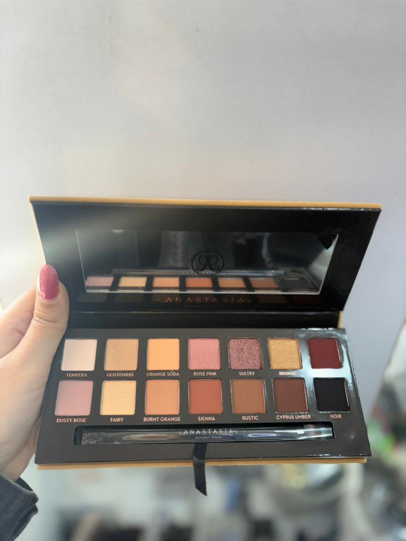 پالت سایه سافت گلم آناستازیا Anastasia Soft Glam Eyeshadow Palette