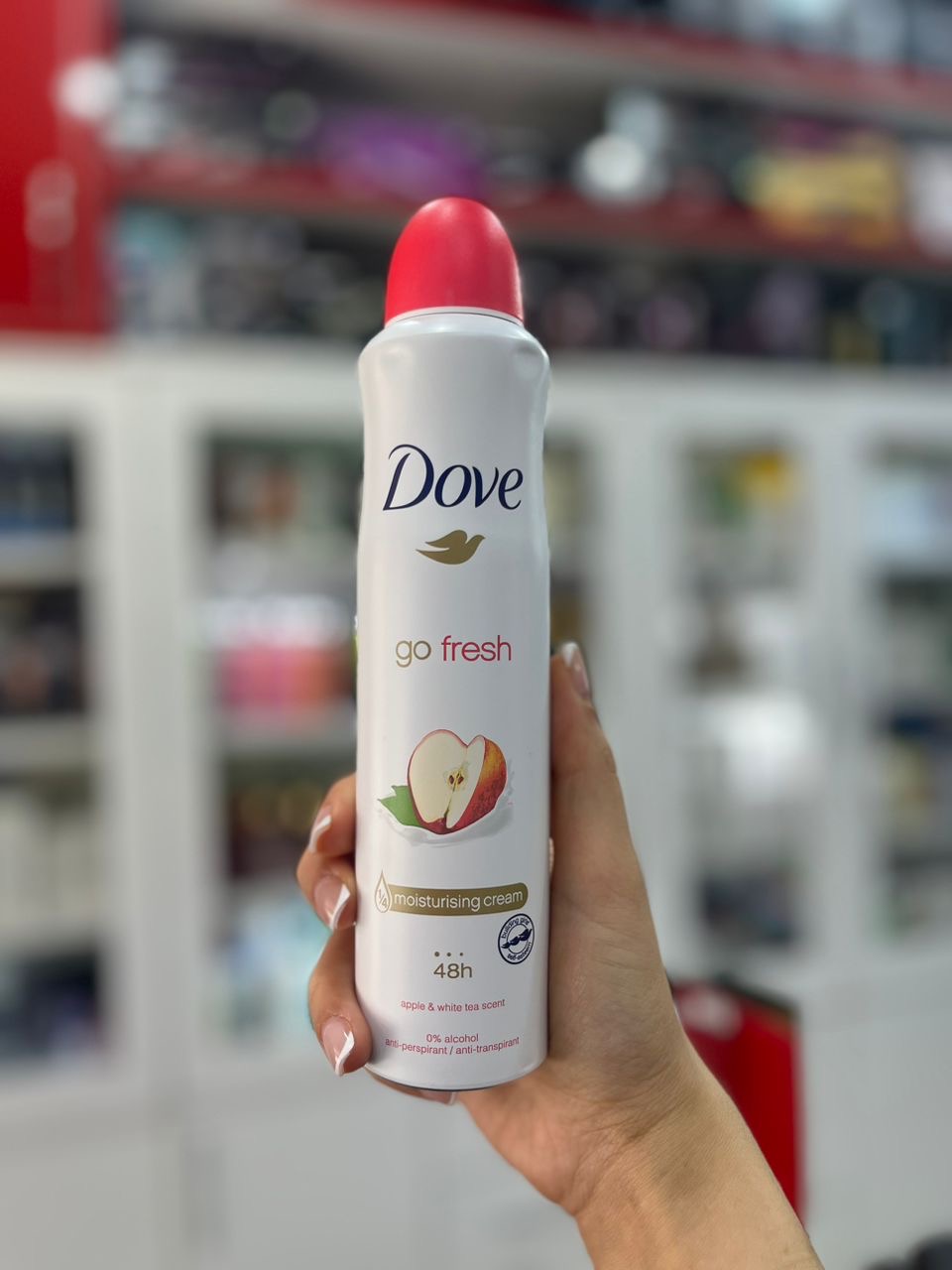 اسپری ضدتعریق سیب و چای سفید داو Dove Go Fresh Apple حجم 250 میلی لیتر