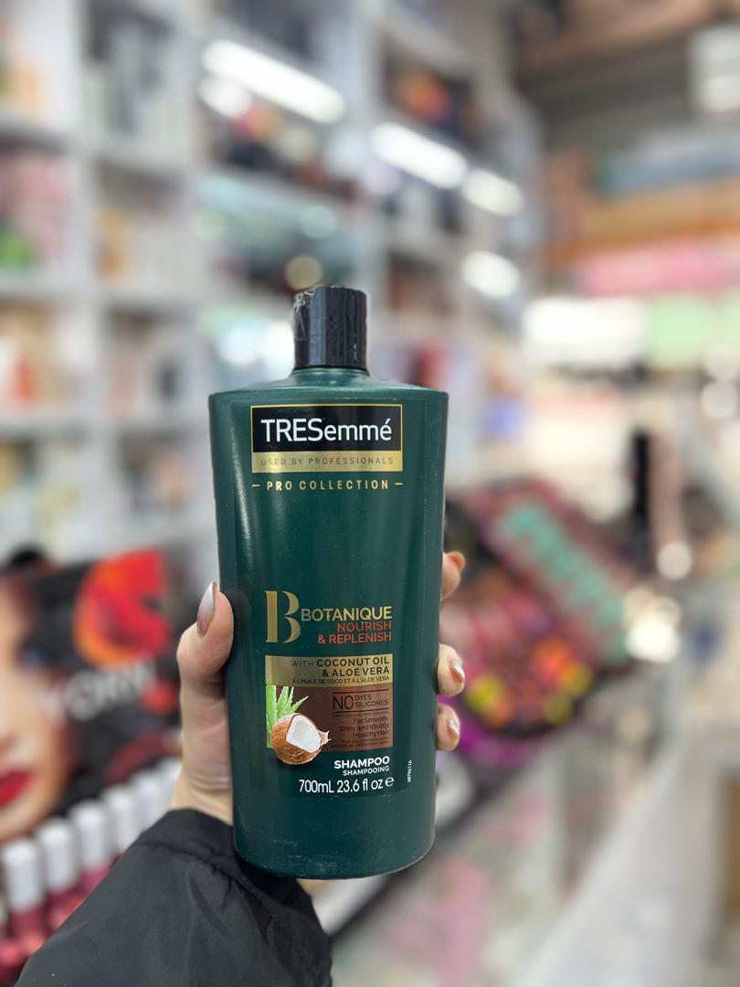شامپو مو بوتانیک نارگیل ترزمه TRESemme BOTANIQUE