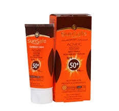 کرم ضد آفتاب SPF50 فاقد چربی سان سیف مناسب پوست های چرب و آکنه ای